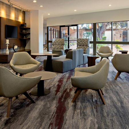 Готель Courtyard By Marriott Oxnard/Ventura Екстер'єр фото